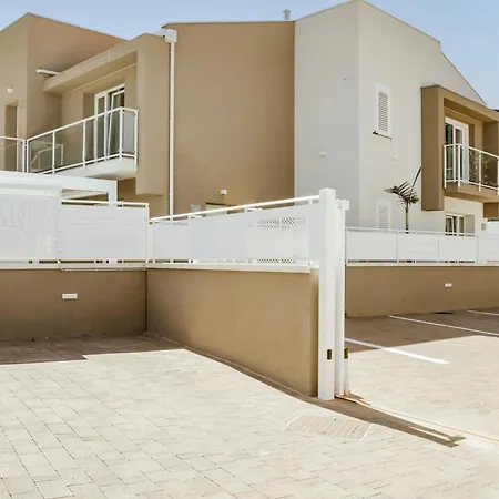 Hotiday Collection - Appart hôtel 4*