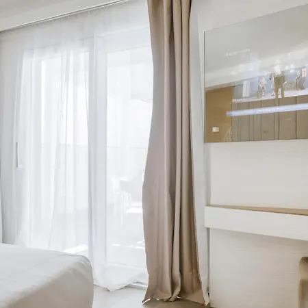 Hotiday Collection - Appart hôtel 4*