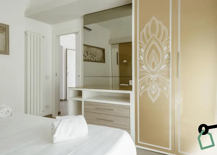 Hotiday Aparthotel 4*